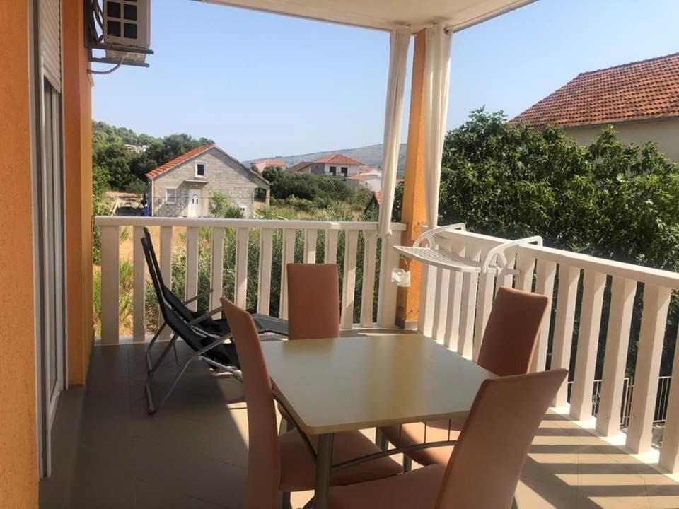 Villa Mirco Poljica  ภายนอก รูปภาพ