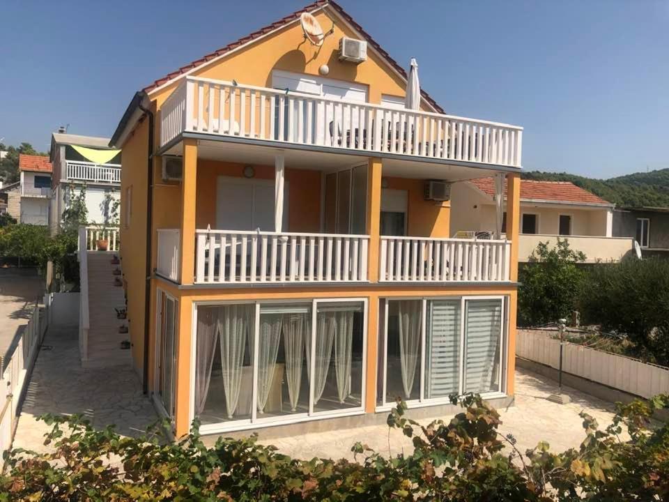 Villa Mirco Poljica  ภายนอก รูปภาพ